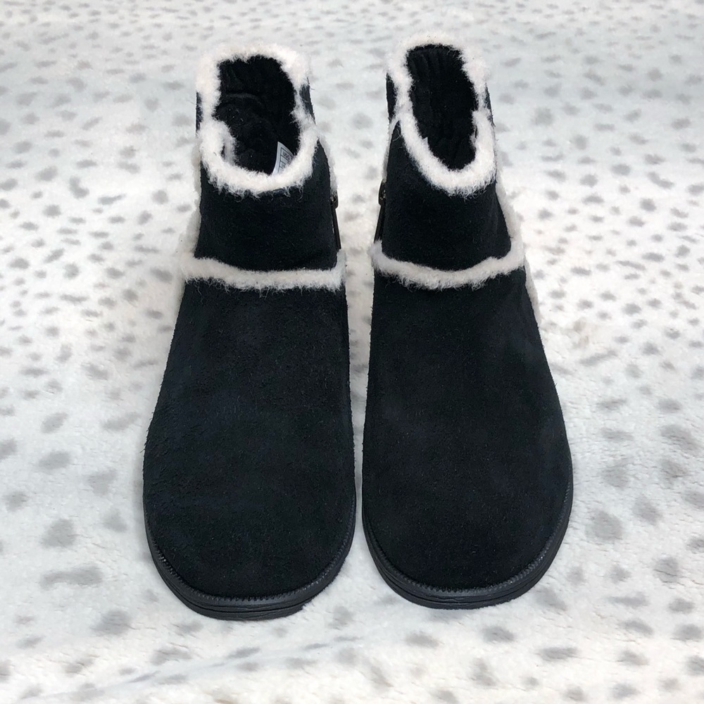 Ugg Coletta Ankle Bootie Suede Shearling Boot - Picture 3 of 7